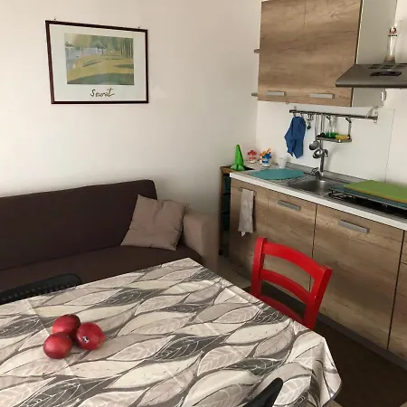 Mansarda Mentana Apartment Vittoria
