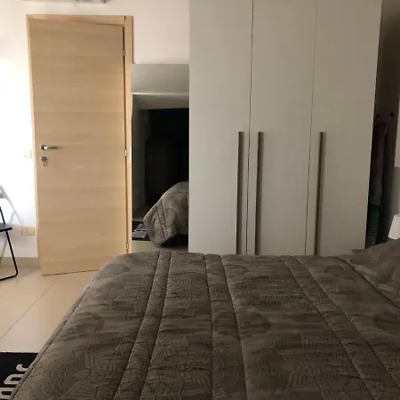Apartment Mansarda Mentana