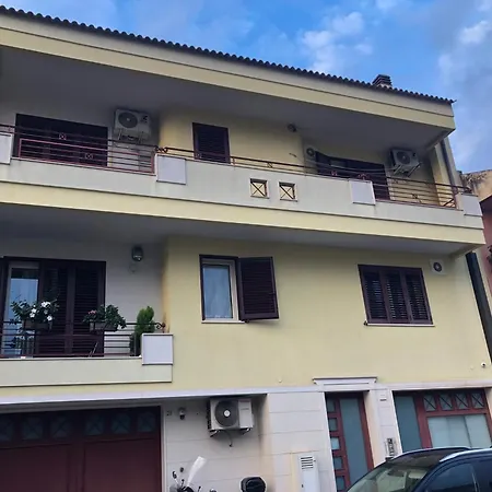 Mansarda Mentana Apartment *